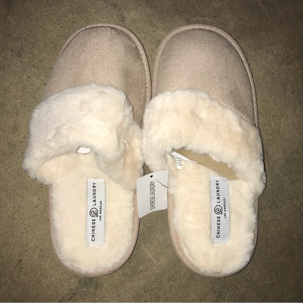 Chinese Laundry Furry Lined Slippers NWT - Picture 6 of 6